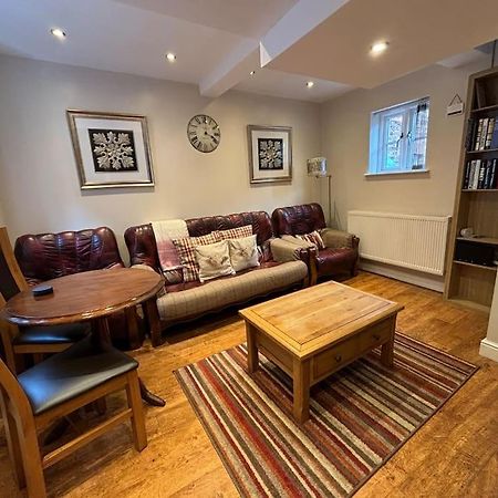 Quirky Cottage In The Historical Town Of Beverley Bagian luar foto